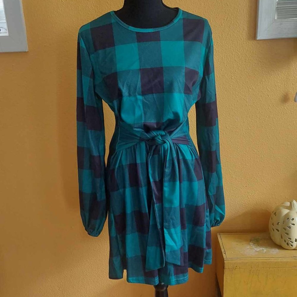 NWT Women's Size Large Gingham Dress